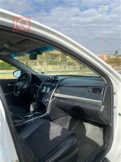 تۆیۆتا کامری